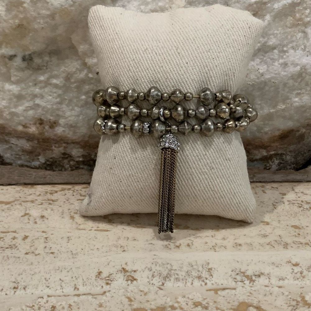Milani tassel 